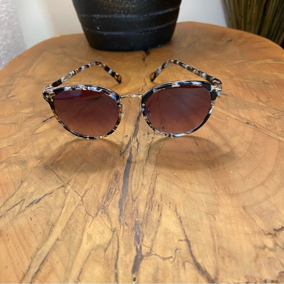 Massimo Dutti Tortoiseshell Sunglasses - Picture 2 of 8